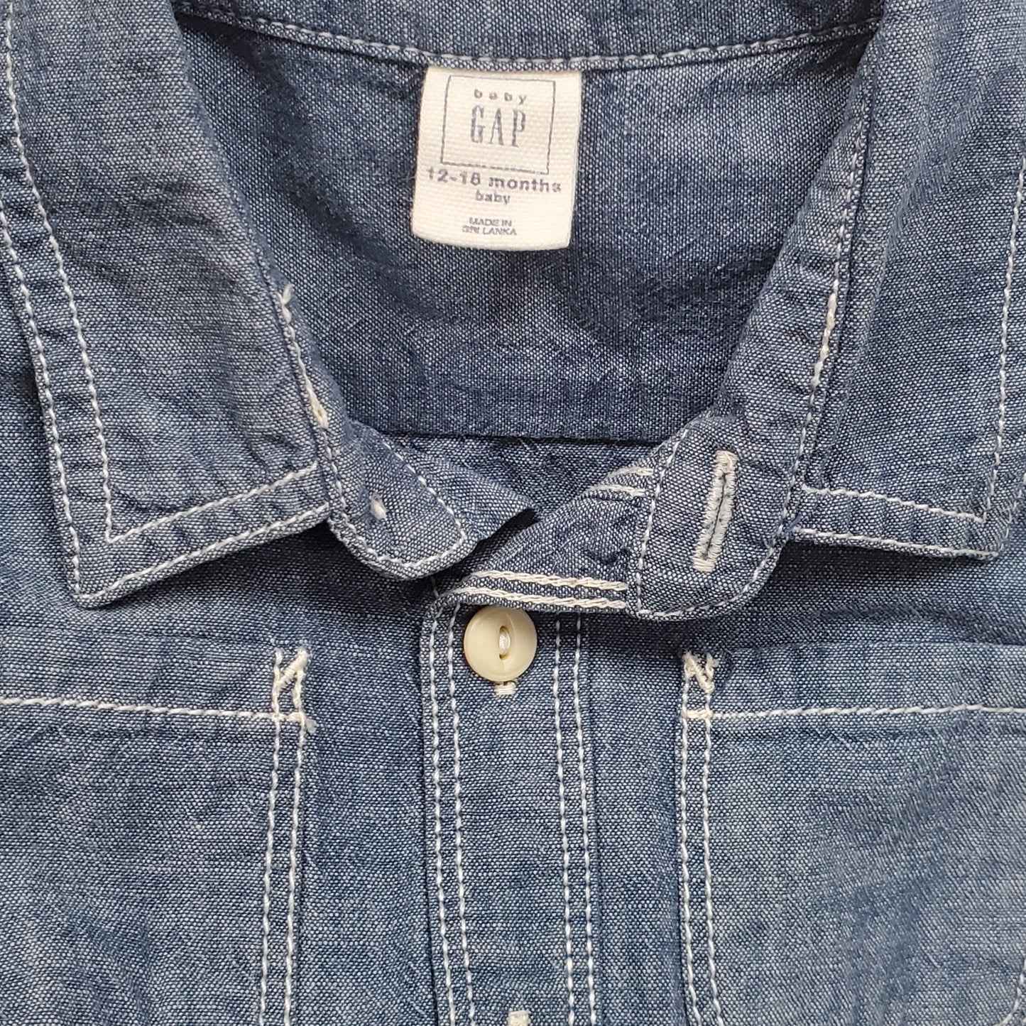 Baby Gap Boys Chambray Denim Shirt 12M Used, close-up