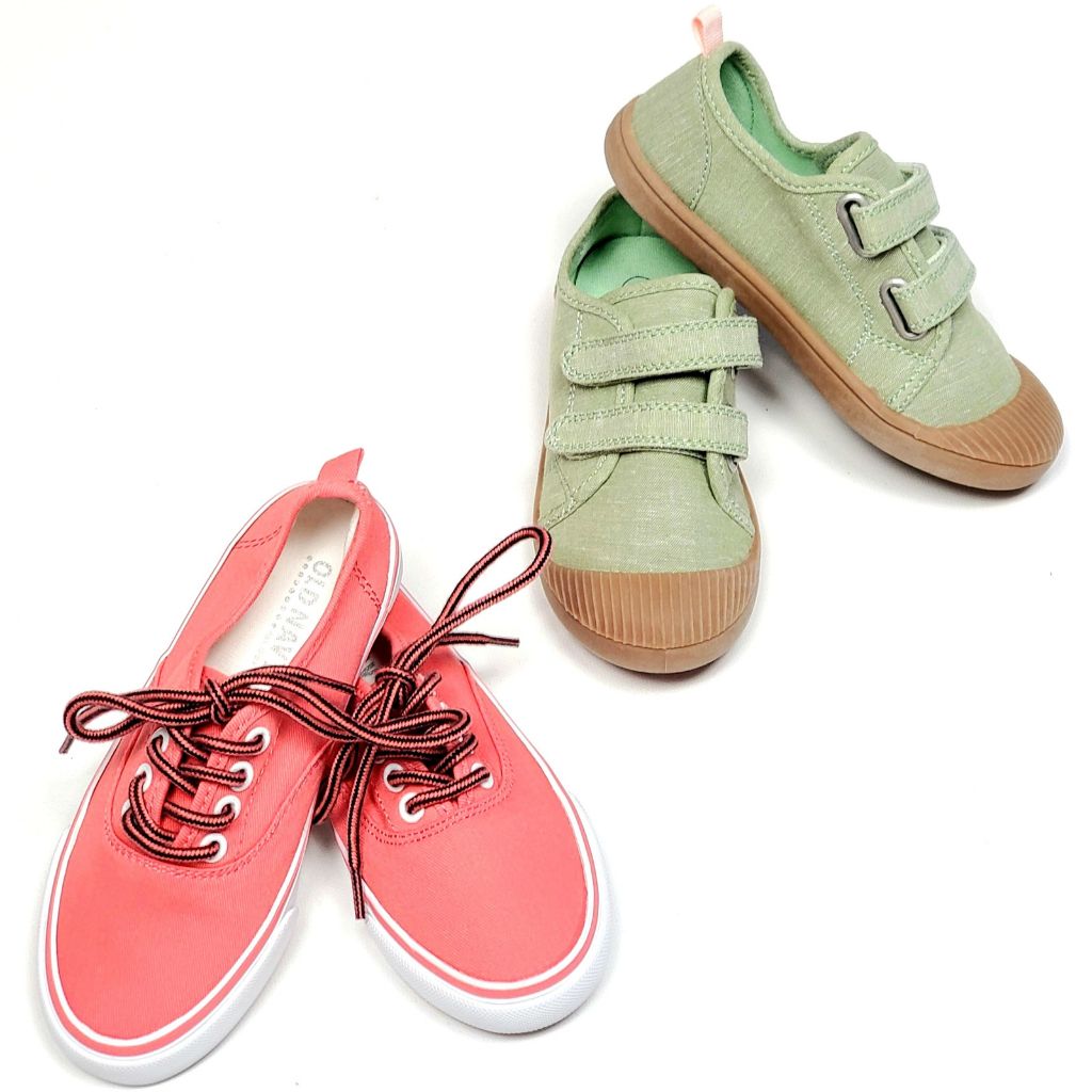 Kids shoes gently used
