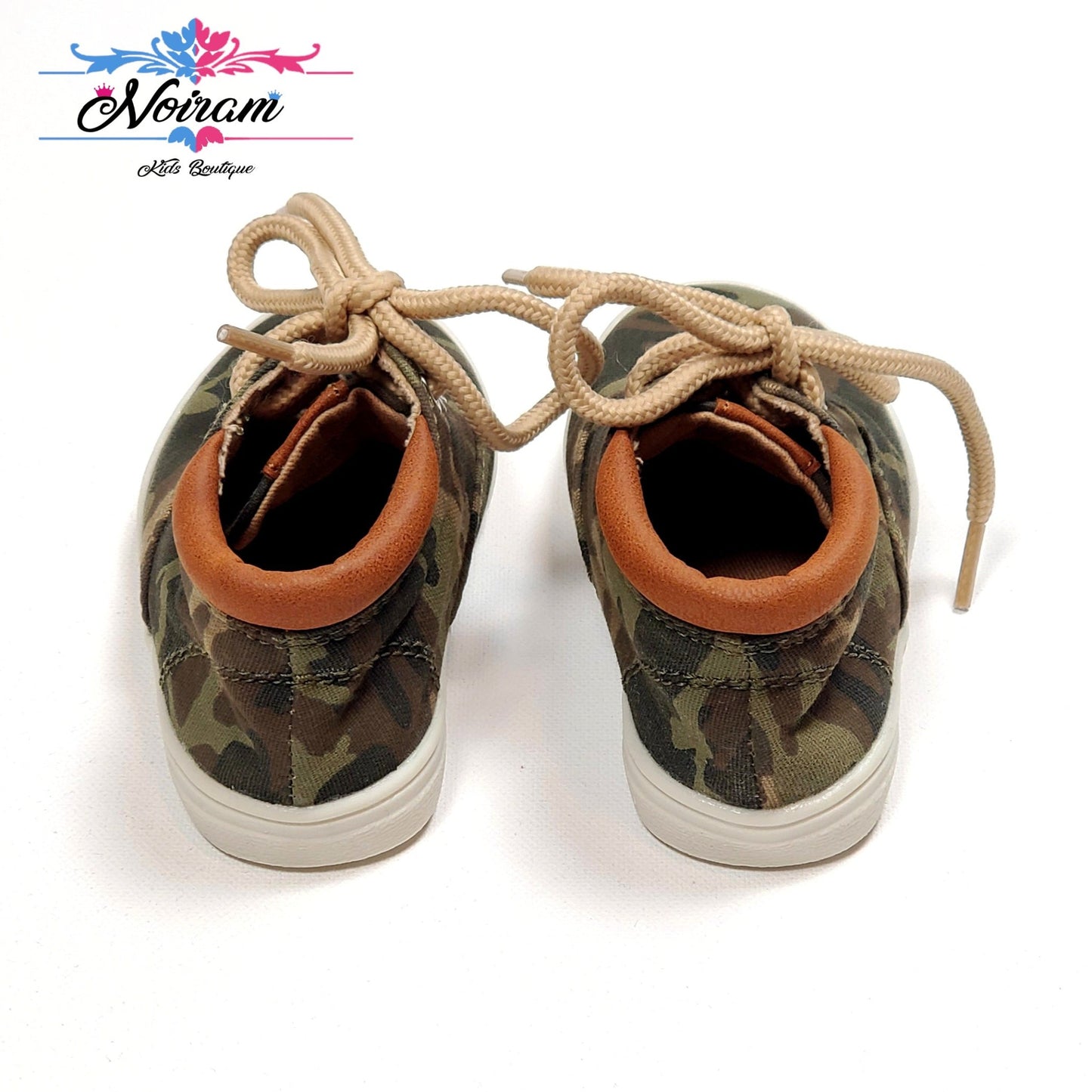 Childrens Place Camo Boys Sneakers Size 4 Used View 3