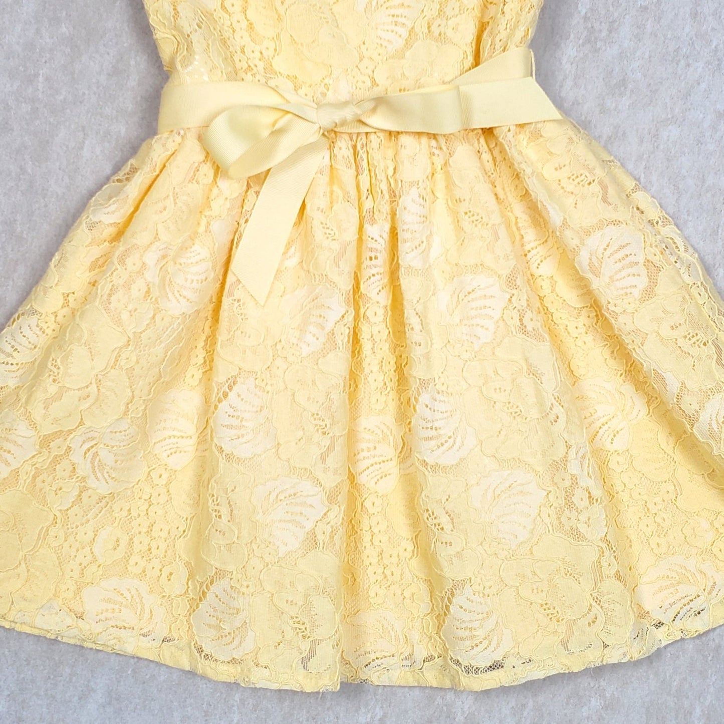 Childrens Place Girls Yellow Lace Dress 5T NWOT, close-up details